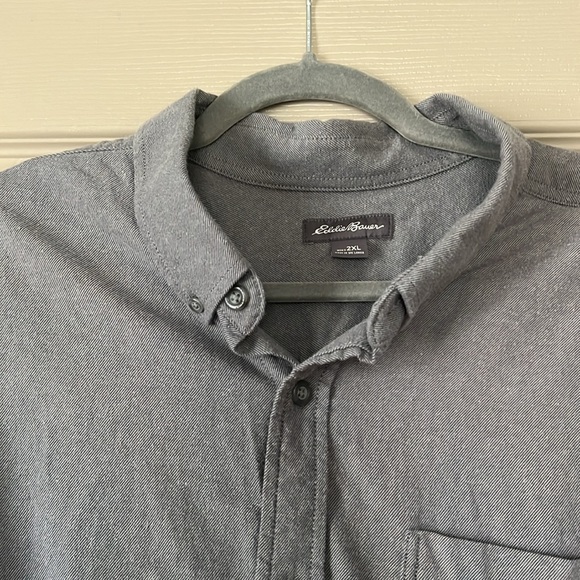 Eddie Bauer men’s button-down - Picture 2 of 6